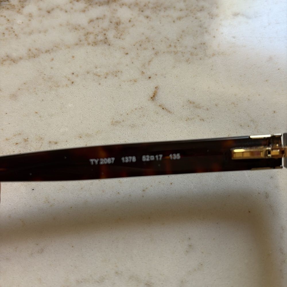 Tory Burch - Tortoiseshell Eyeglasses Frames with Orange Logo Case and Bag - Picture 5 of 7